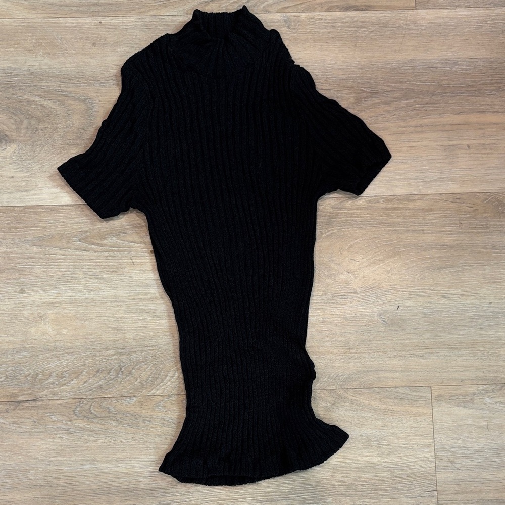 FRENCH CONNECTION BLACK TURTLENECK RIBBED FITTED TOP